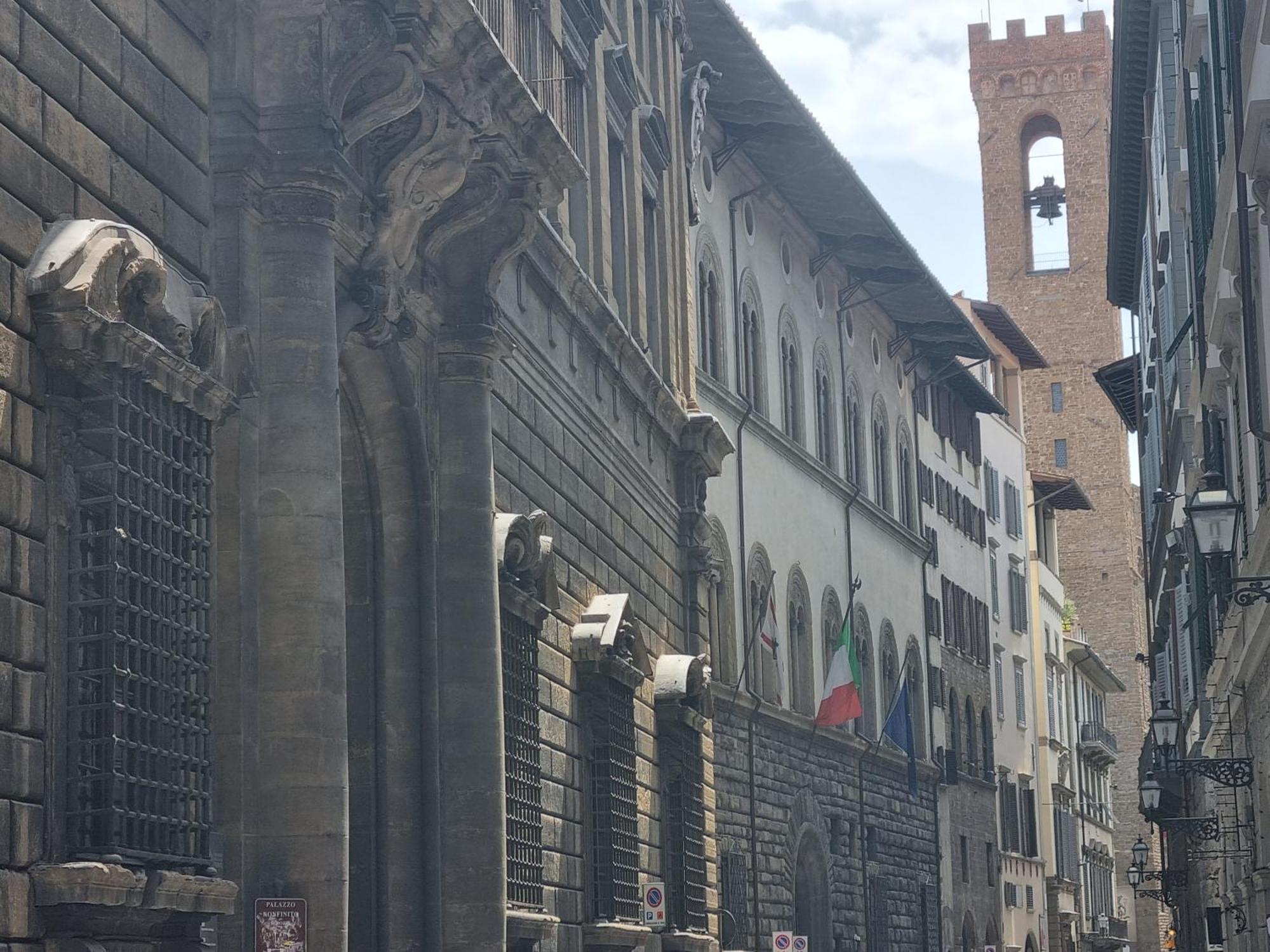La Sede Dell'Arte Monolocale Studio E Camere In Torre Medievale Vicino A Duomo E Piazza Signoria Florence Extérieur photo