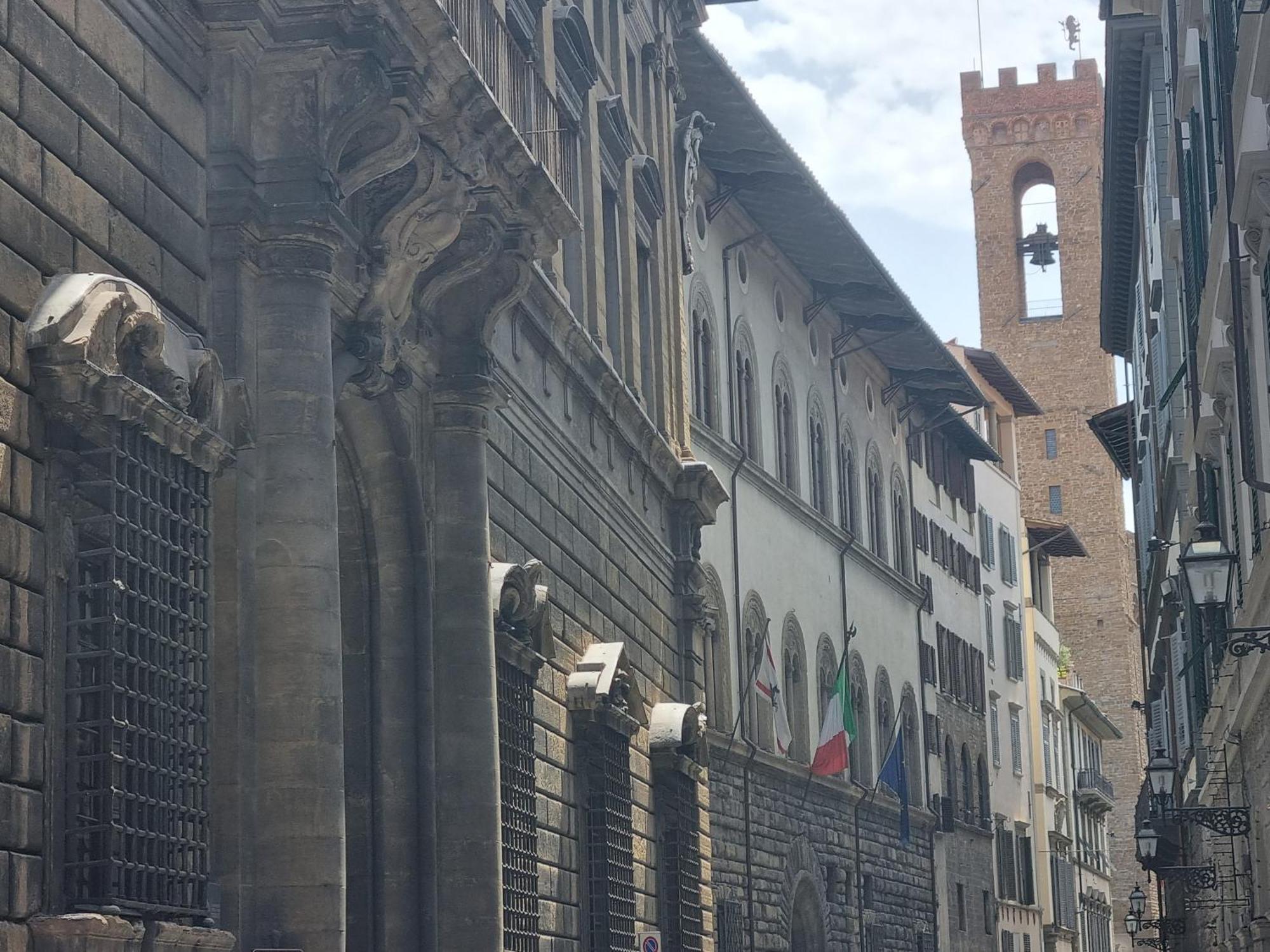 La Sede Dell'Arte Monolocale Studio E Camere In Torre Medievale Vicino A Duomo E Piazza Signoria Florence Extérieur photo