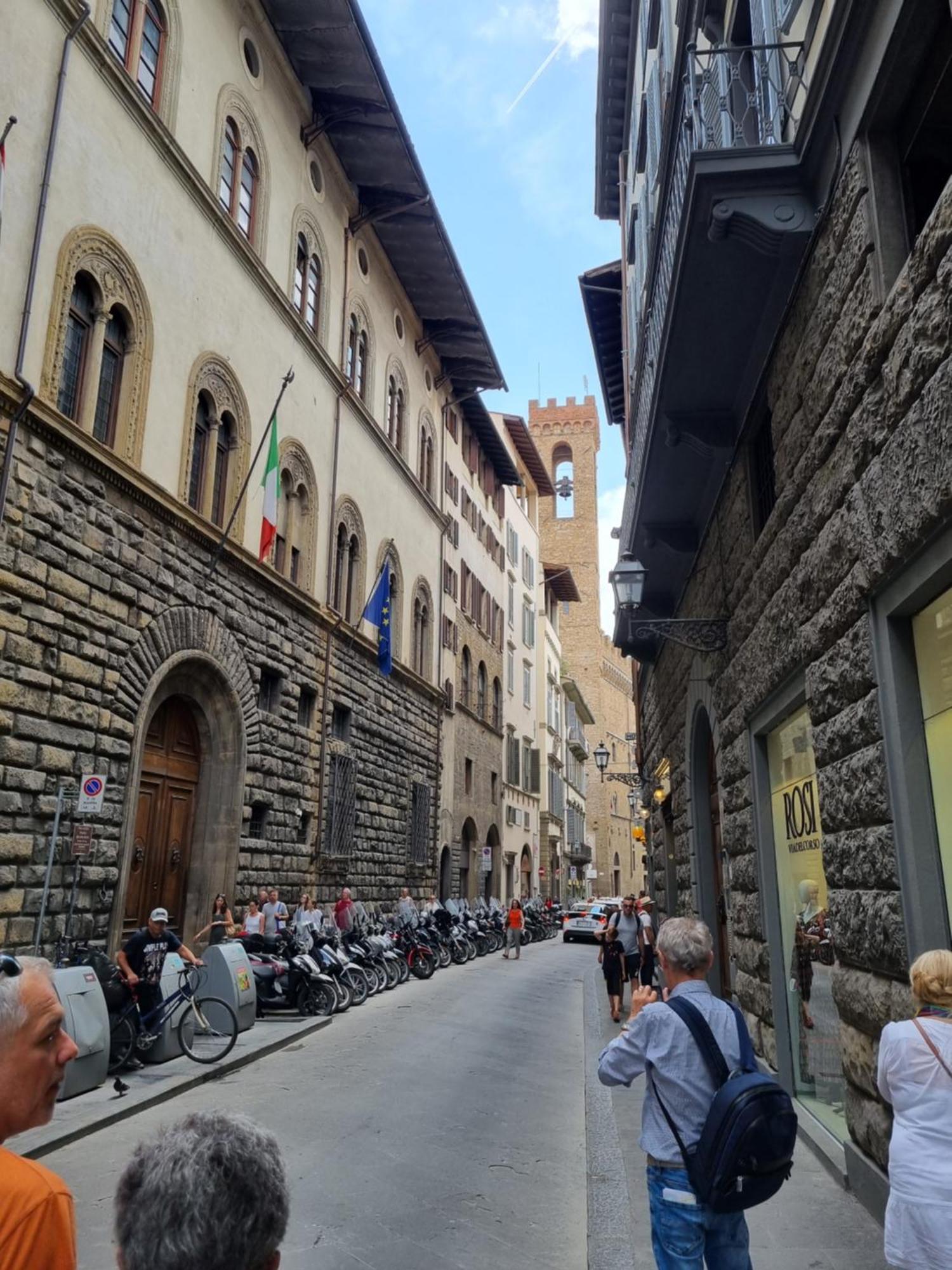 La Sede Dell'Arte Monolocale Studio E Camere In Torre Medievale Vicino A Duomo E Piazza Signoria Florence Extérieur photo